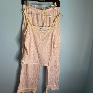 Women’s size xl Maiden Form pajama set